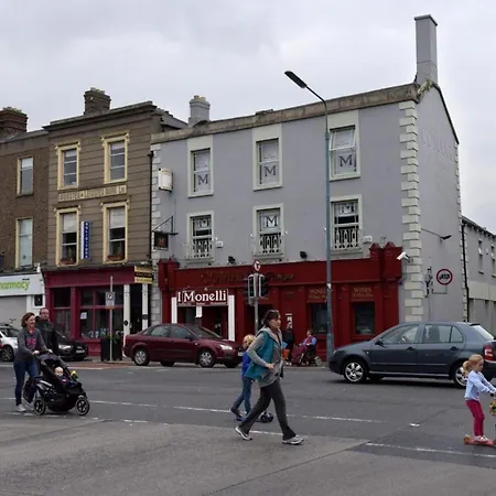 The Διαμέρισμα *